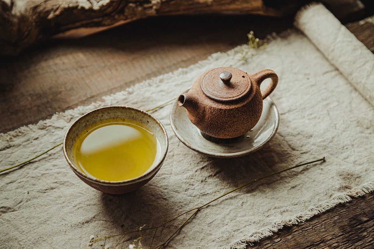 Comment choisir la meilleure théière en fonte Palais des Thés pour votre thé ?